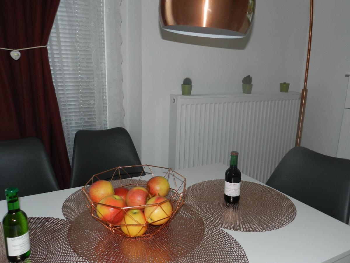 Klassik And Sunny Apartment! * Wenen